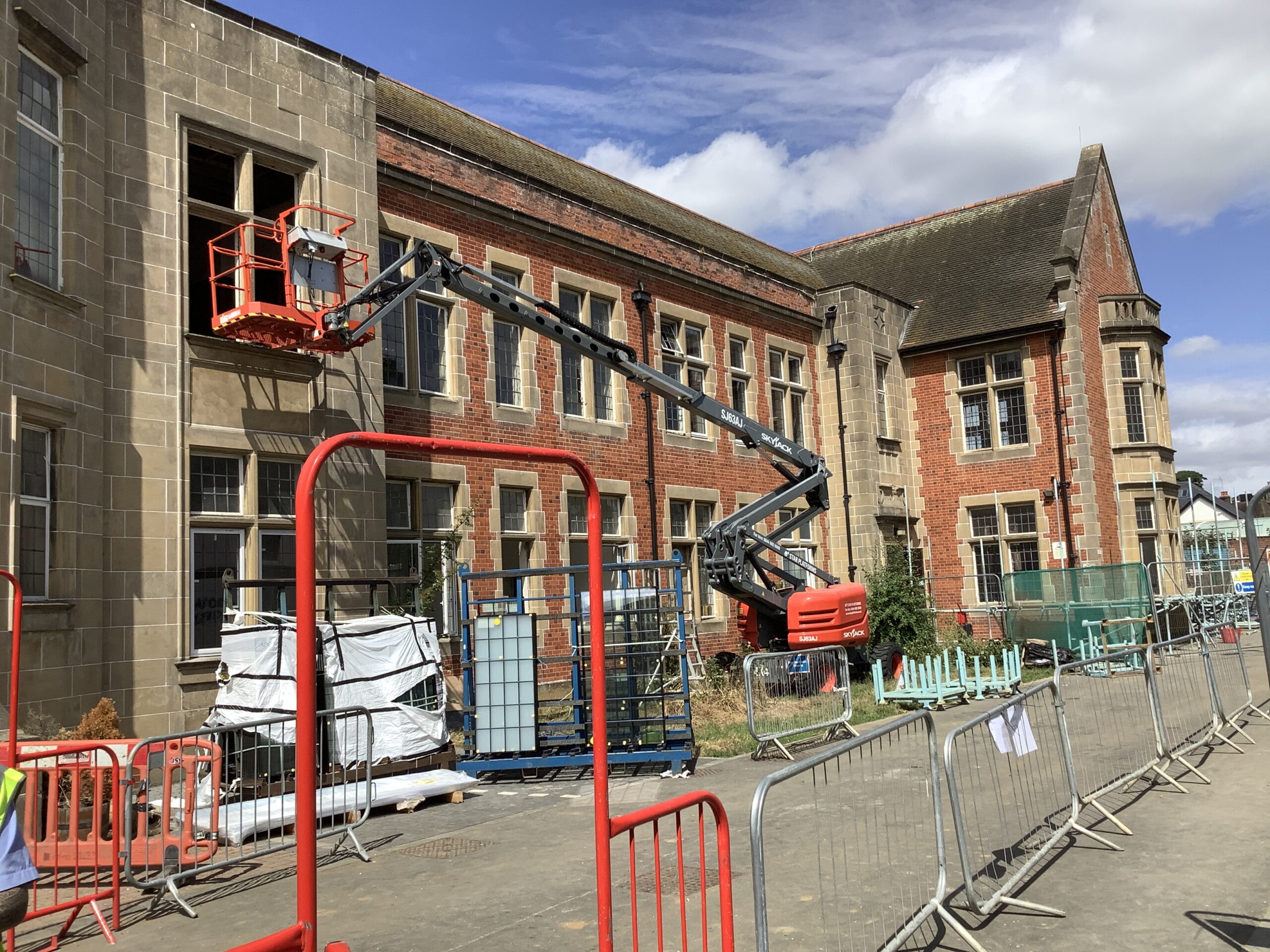 Window Refurbishment Project At Brentwood High School