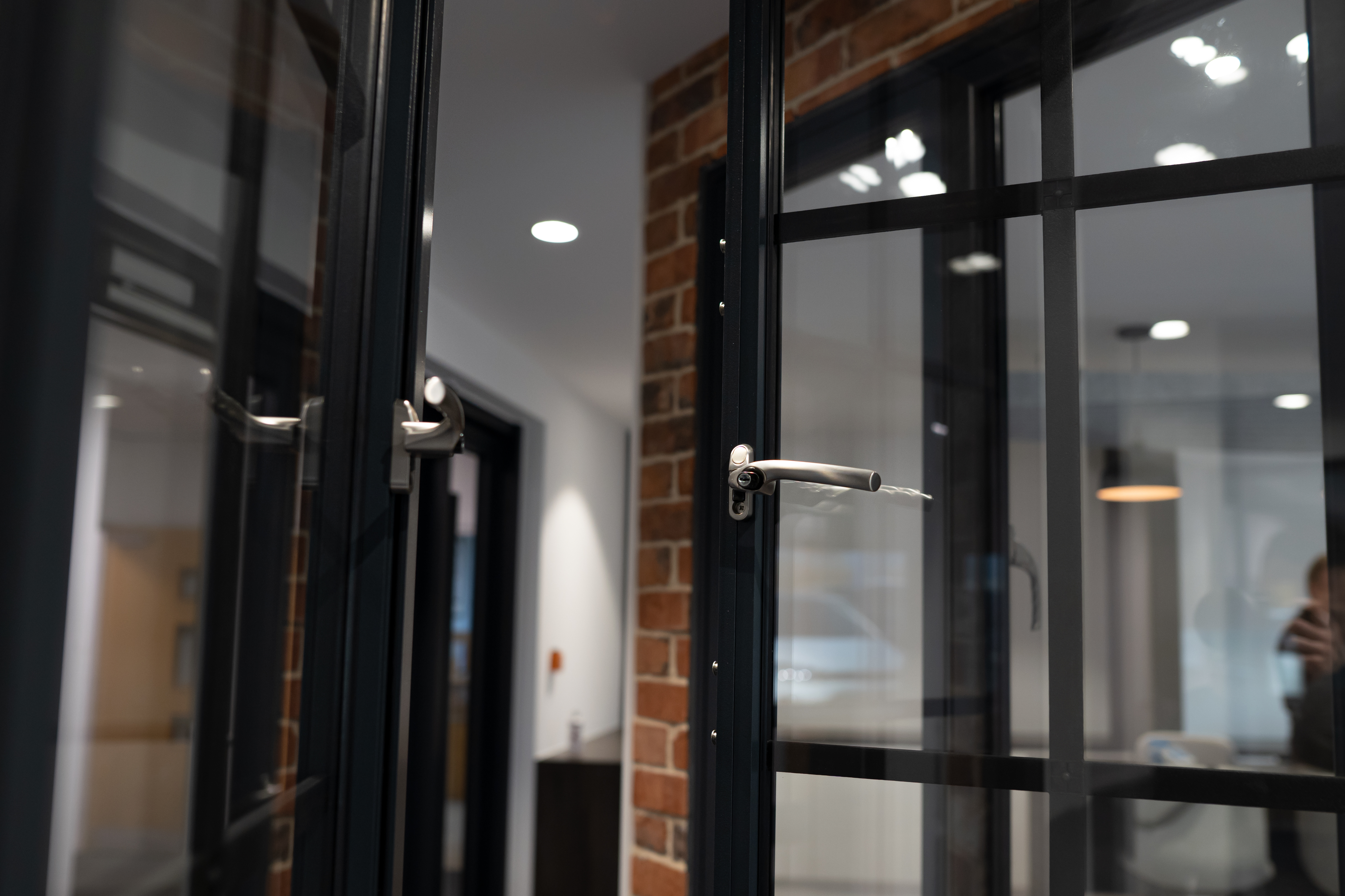 Senior Architectural Systems glazing trusted by Advanced Glass for quality, compliance, and architectural versatility.