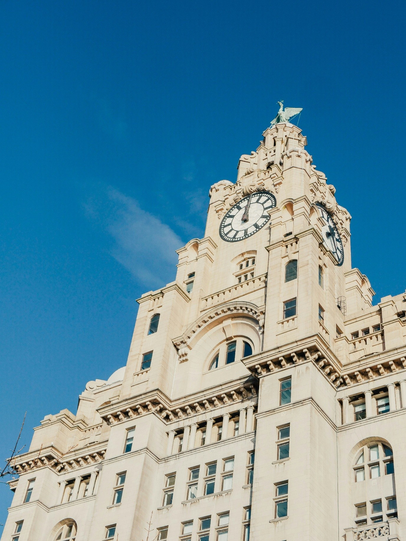 Advanced Glass full facade package services in liverpool