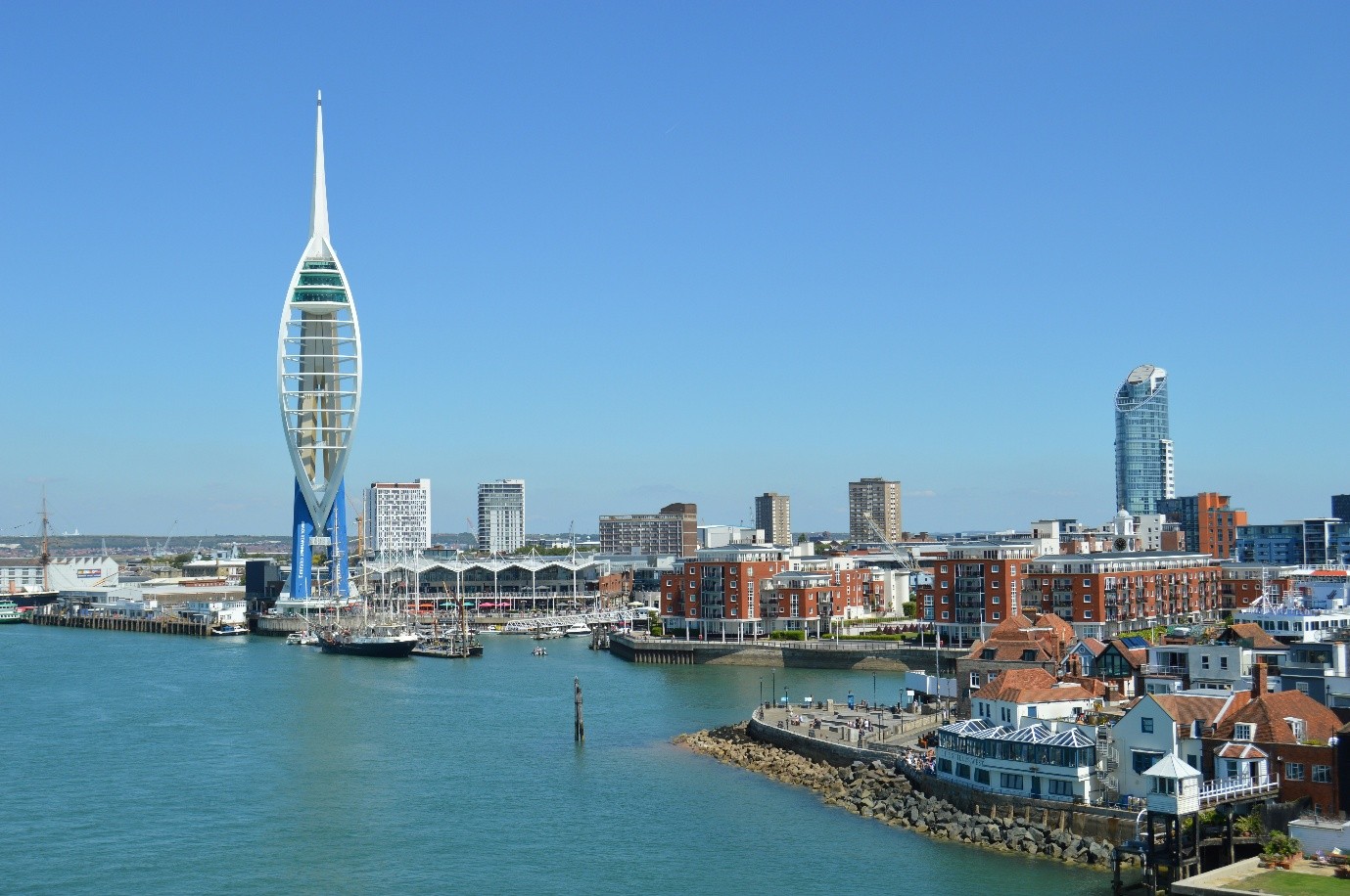 Advanced Glass full facade package services in portsmouth