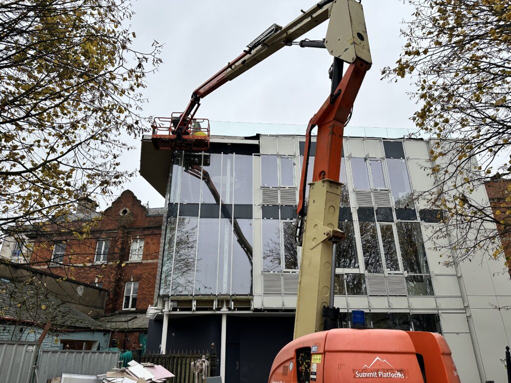 Advanced Glass specialist façade team delivering compliant glazing and aluminium systems with precision and expertise.