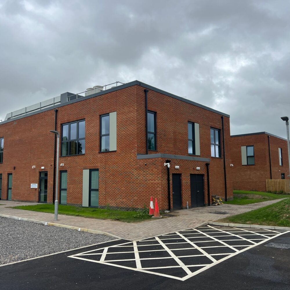 Healthcare façade with aluminium windows and curtain walling in Worthing